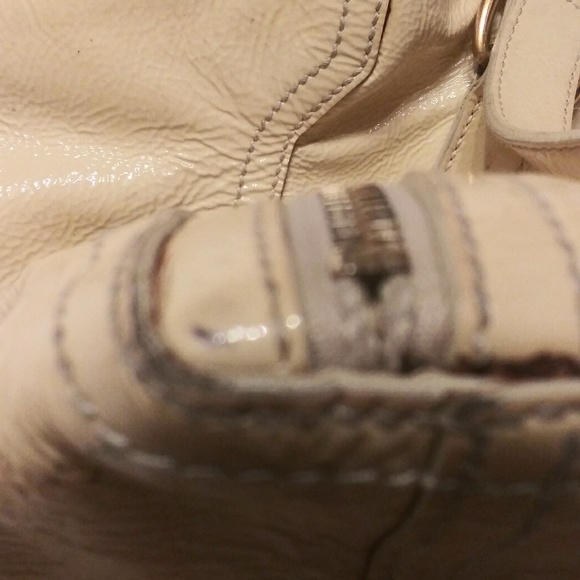 YSL Downtown Tote Large - Picture 6 of 8